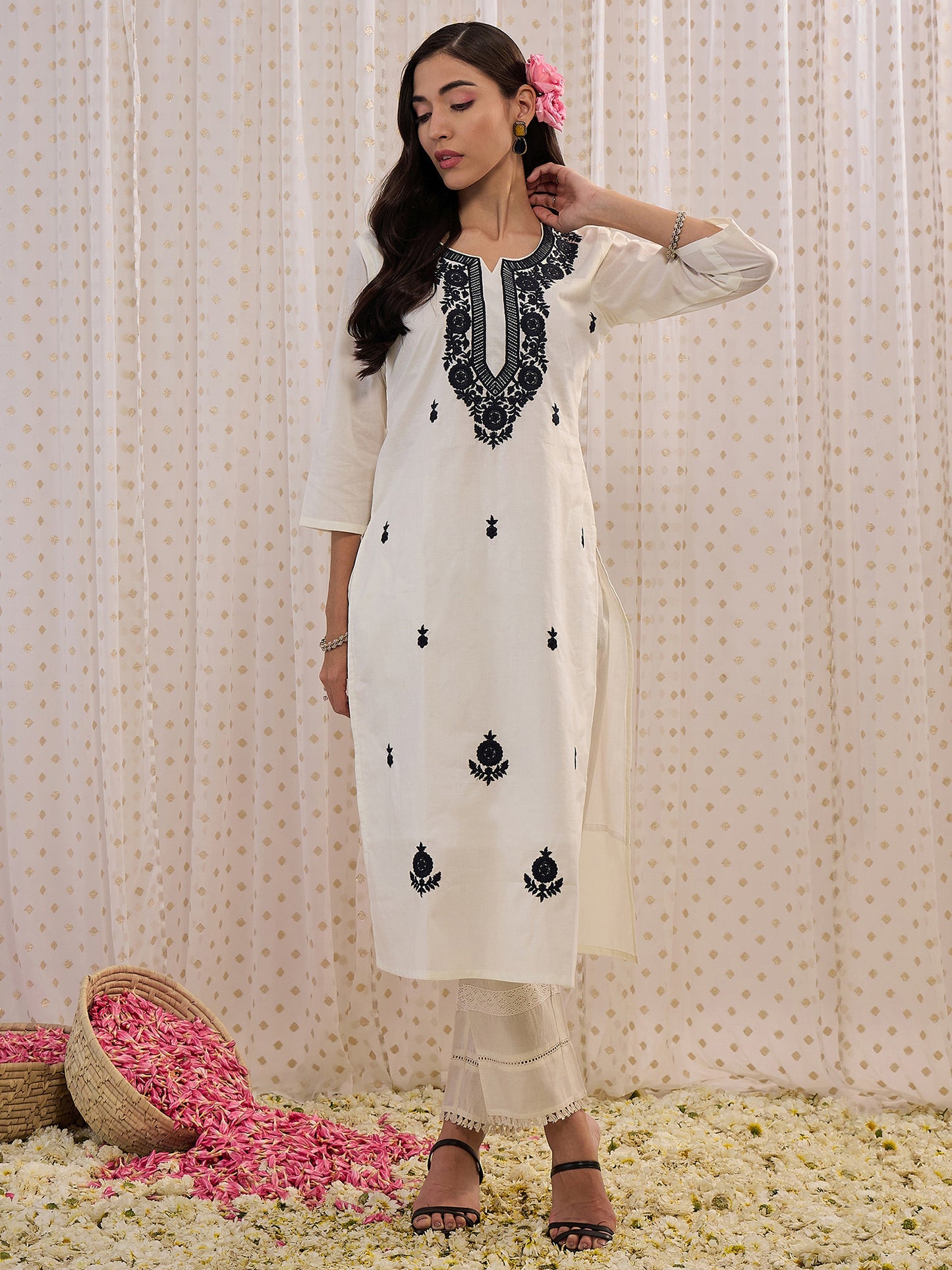 Pure Cotton Straight Kurta with Ethnic Motifs Embroidered in Thread Work