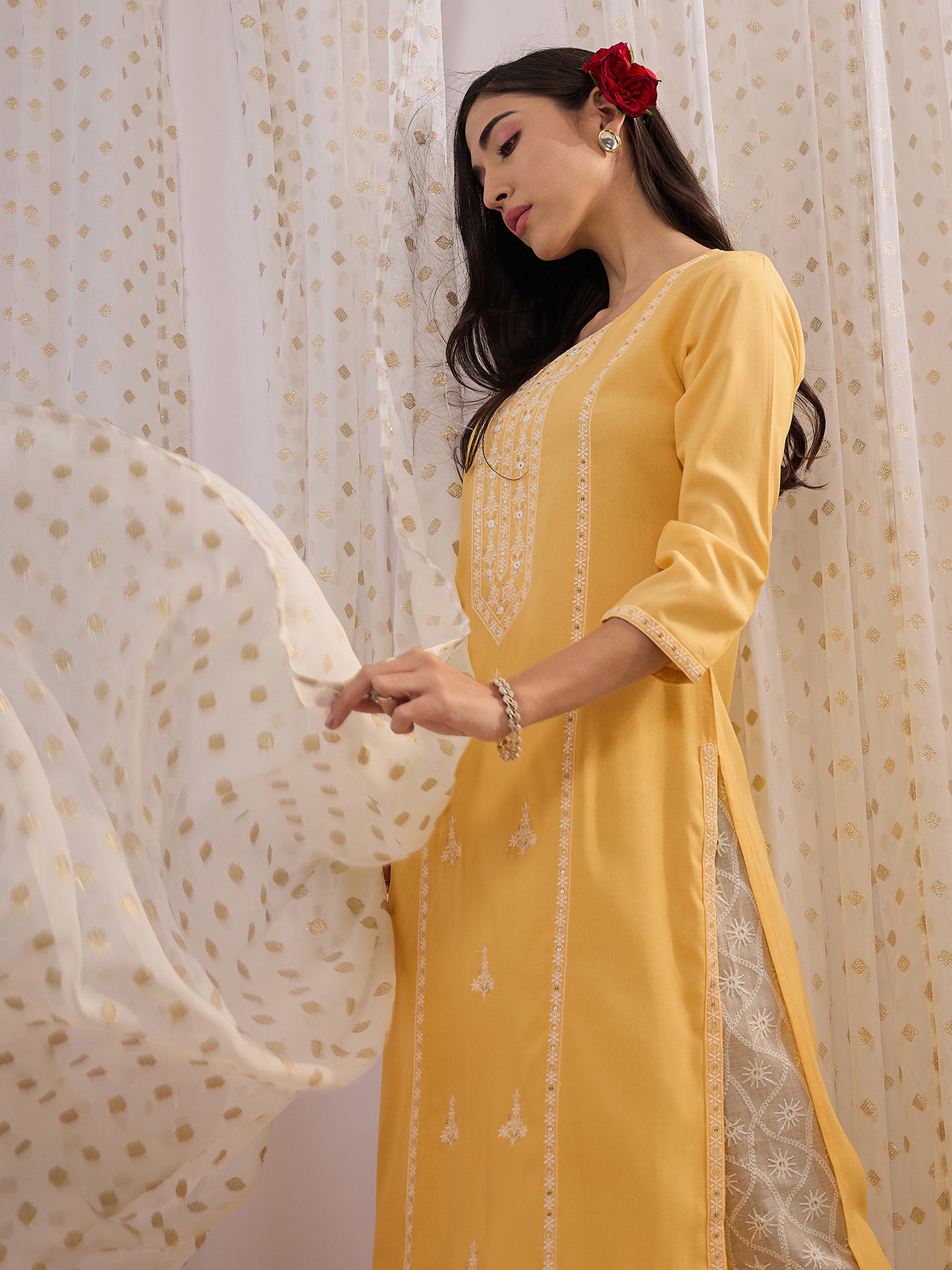 Yellow Floral Embroidered Round Neck Straight Kurta